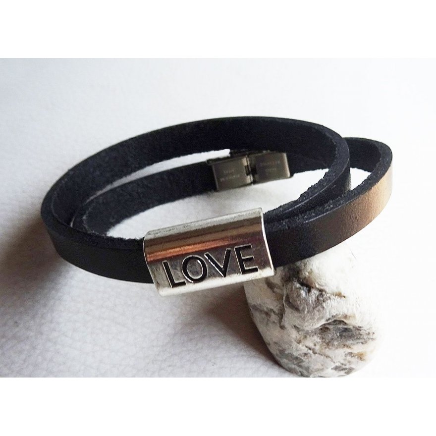 Bracelet en cuir double tours "LOVE"