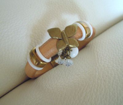 Bracelet cuir Regaliz Naturel et blanc Papillon