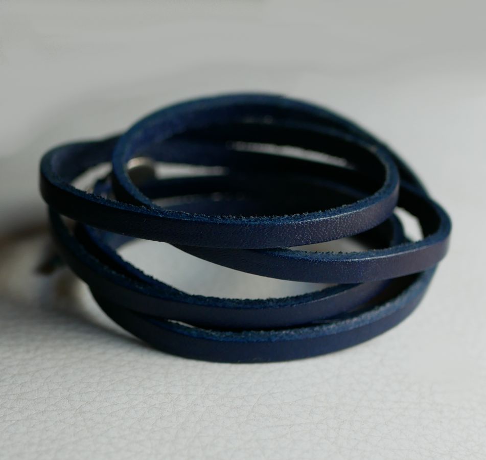 Bracelet cuir 5 tours Bleu marine ajustable