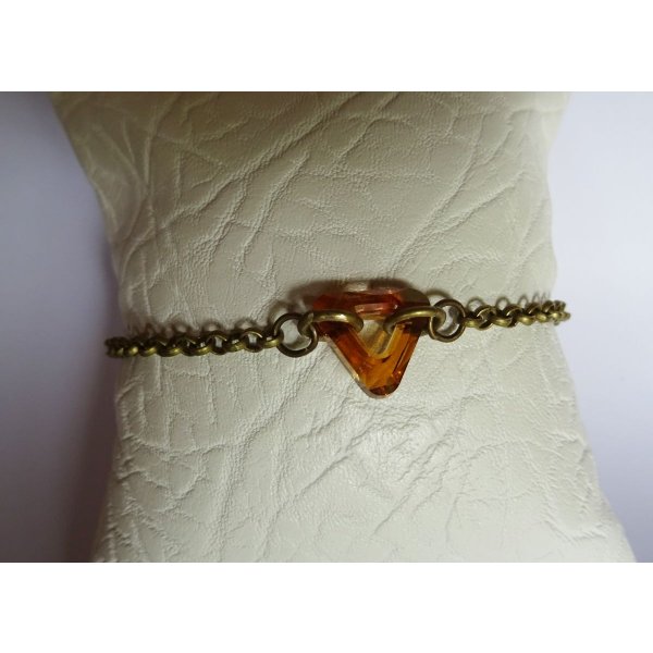 Bracelet fin chaîne bronze Triangle 
