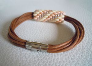 Bracelet en kit multi cuir et perles Nude
