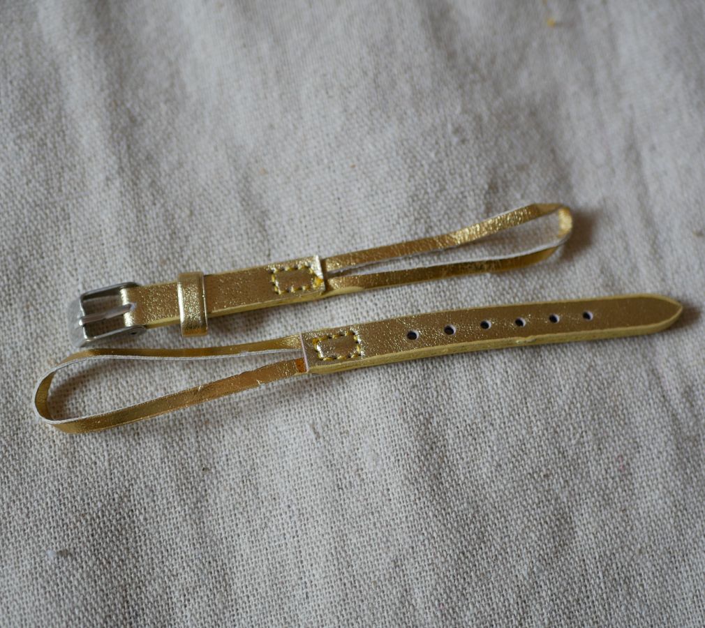 Bracelet montre simple doré