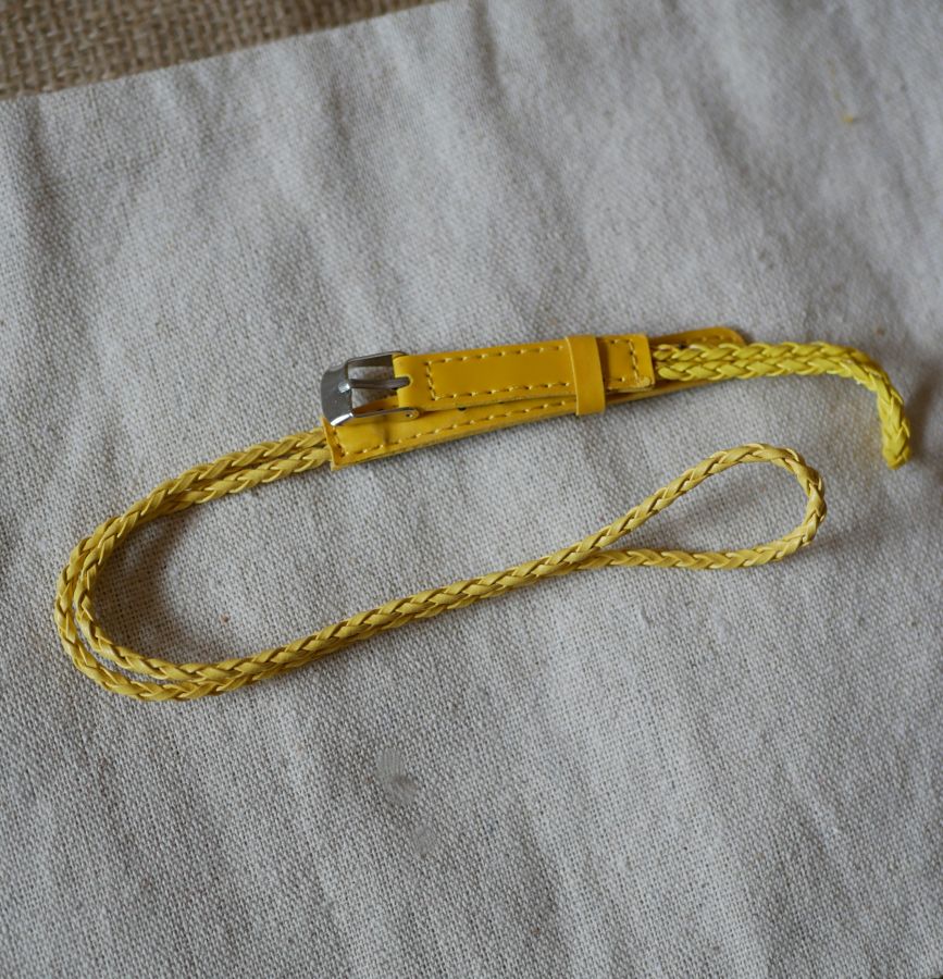 Bracelet montre tressé jaune