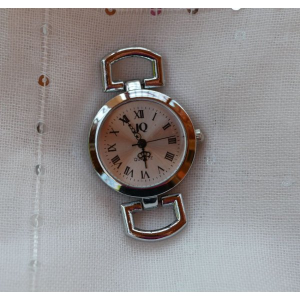 Cadran de montre argenté style vintage