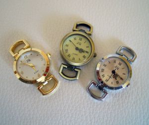 Cadran de montre doré style moderne