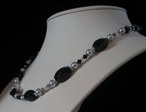 Collier Agates noires & cristal Swarovski 