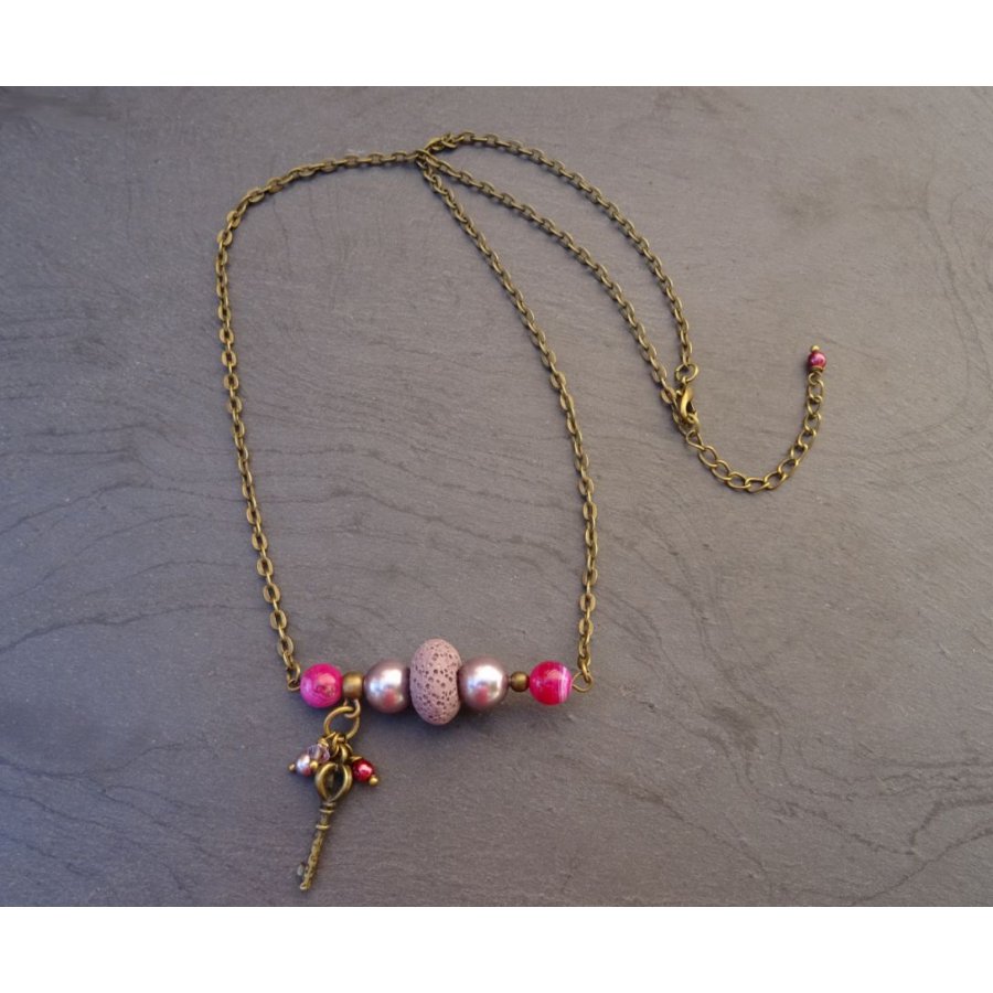 Collier barre de perles et clef Violet bronze