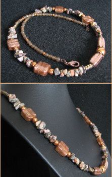 Collier Murano aux carr&eacute;s cuivr&eacute;s