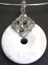 Collier au pendentif Howlite Black diamond