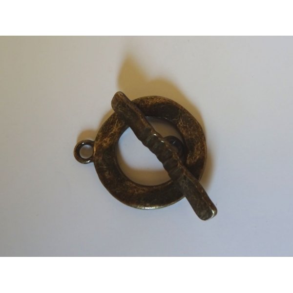 Fermoir en T Anneau martelé 20 mm Bronze