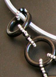 Kit collier cascade d'anneaux noirs