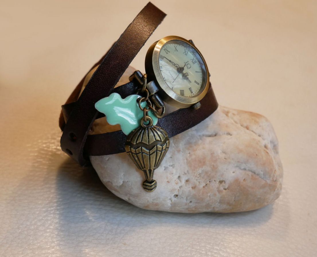 Montre &eacute;vasion bracelet en cuir au choix