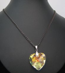 Pendentif  coeur Swarovski  chaine argent vieilli