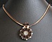 Pendentif Milos Sable Mocca sur cuir